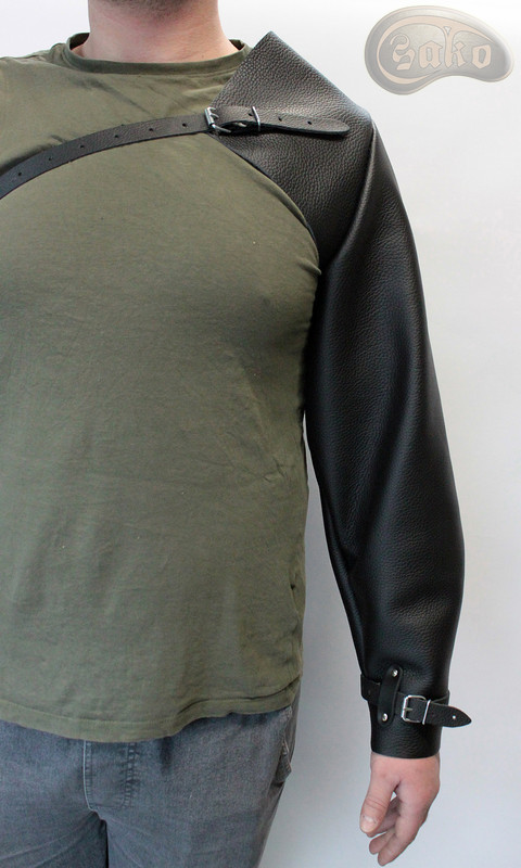 Schweißschutzhülle aus Leder mit verstellbaren Riemen