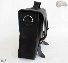 Leather shoulder bag TR5