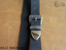 PA12 MAGNUM -Hosengürtel aus Leder mit Metallspitze