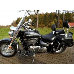 A vezető hátulja  SUZUKI VL 800 VOLUSIA, BOULEVARD