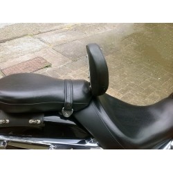A vezető hátulja  HONDA VTX 1300 RETRO