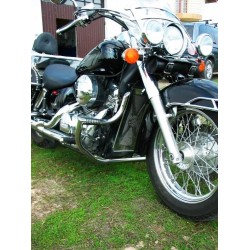 A bukócsőkiváló CUSTOM  HONDA VT 750 C4 / C5
