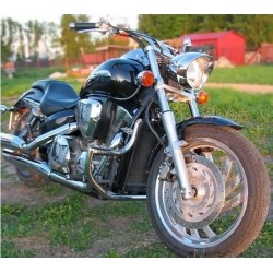 A bukócsőkiváló CUSTOM  HONDA VTX 1300 CUSTOM
